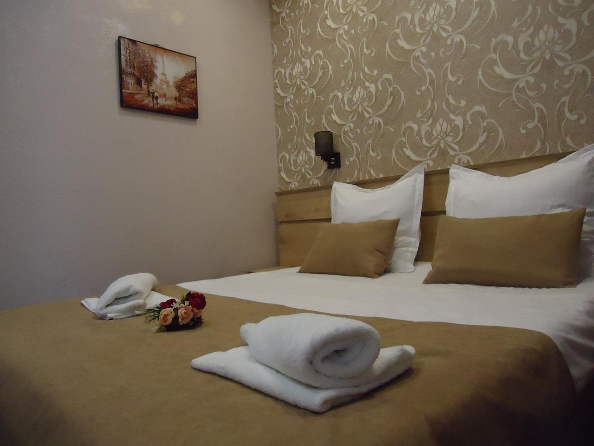 La'Rooms Koetaisi Buitenkant foto