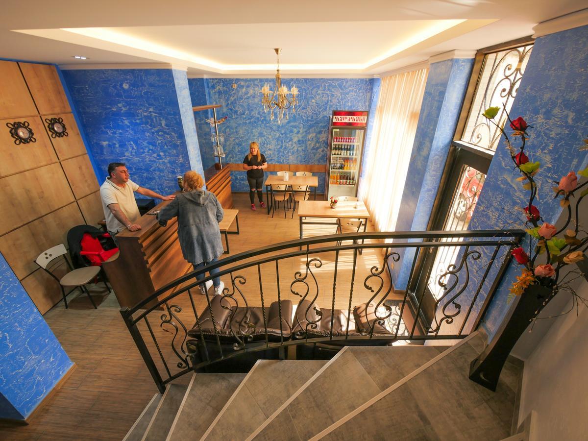 La'Rooms Koetaisi Buitenkant foto